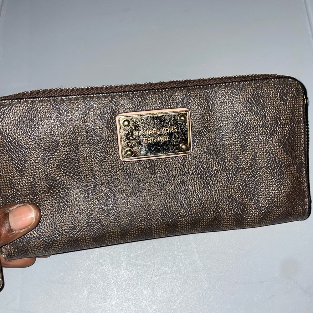 Michael Kors Signature Acorn Accordion Wallet - image 2